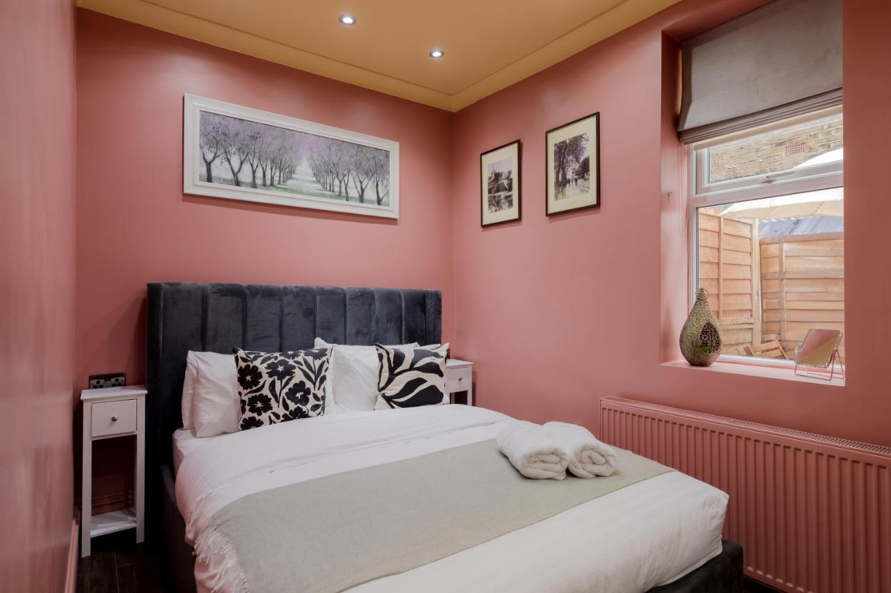 Central Stylish 2-Bed Apartment In London Eksteriør billede