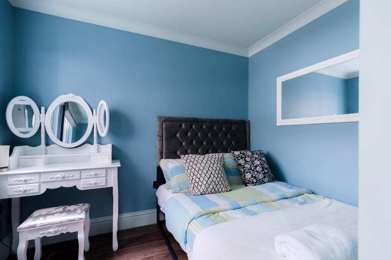 Central Stylish 2-Bed Apartment In London Eksteriør billede